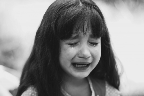 little-girl-crying_1304-656.jpg